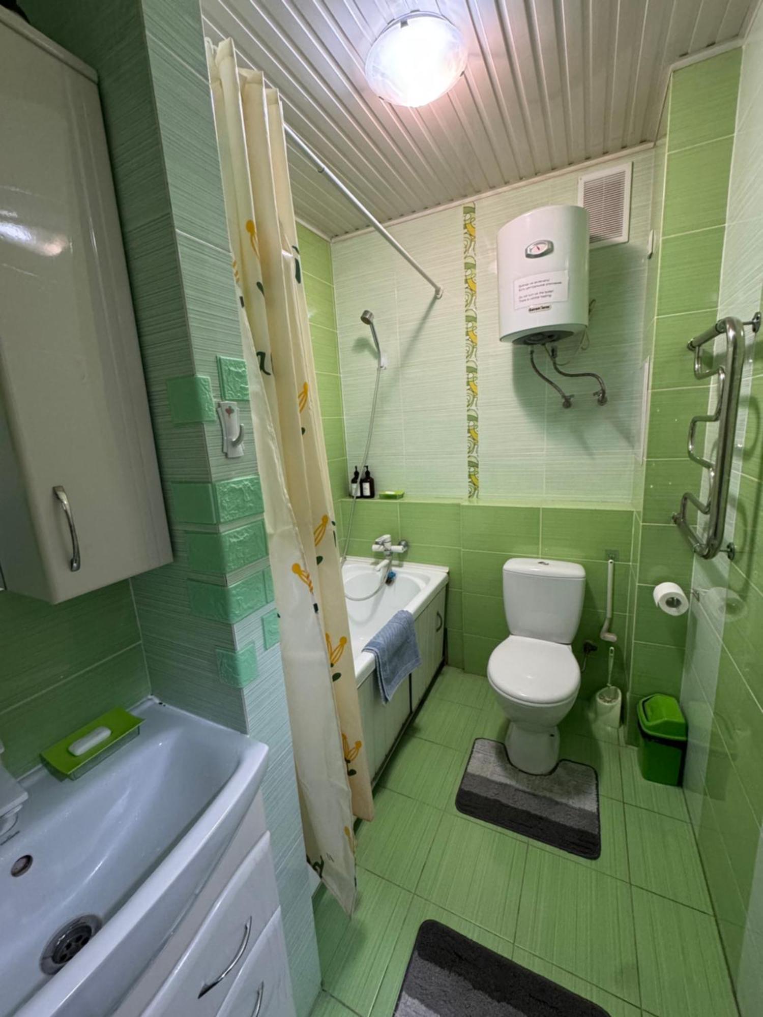 One-Room Apartment Opposite Almaty Airport Turksib Exterior photo